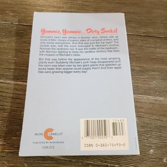 Vintage 80s The Plant That Ate Dirty Socks Nancy McArthur Book Paperback - Picture 3 of 6